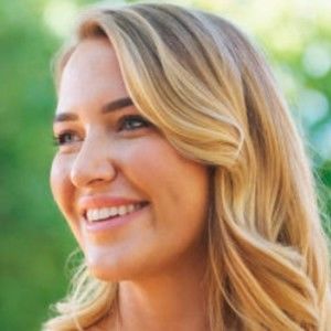 Meet your Posher, Emmanuel